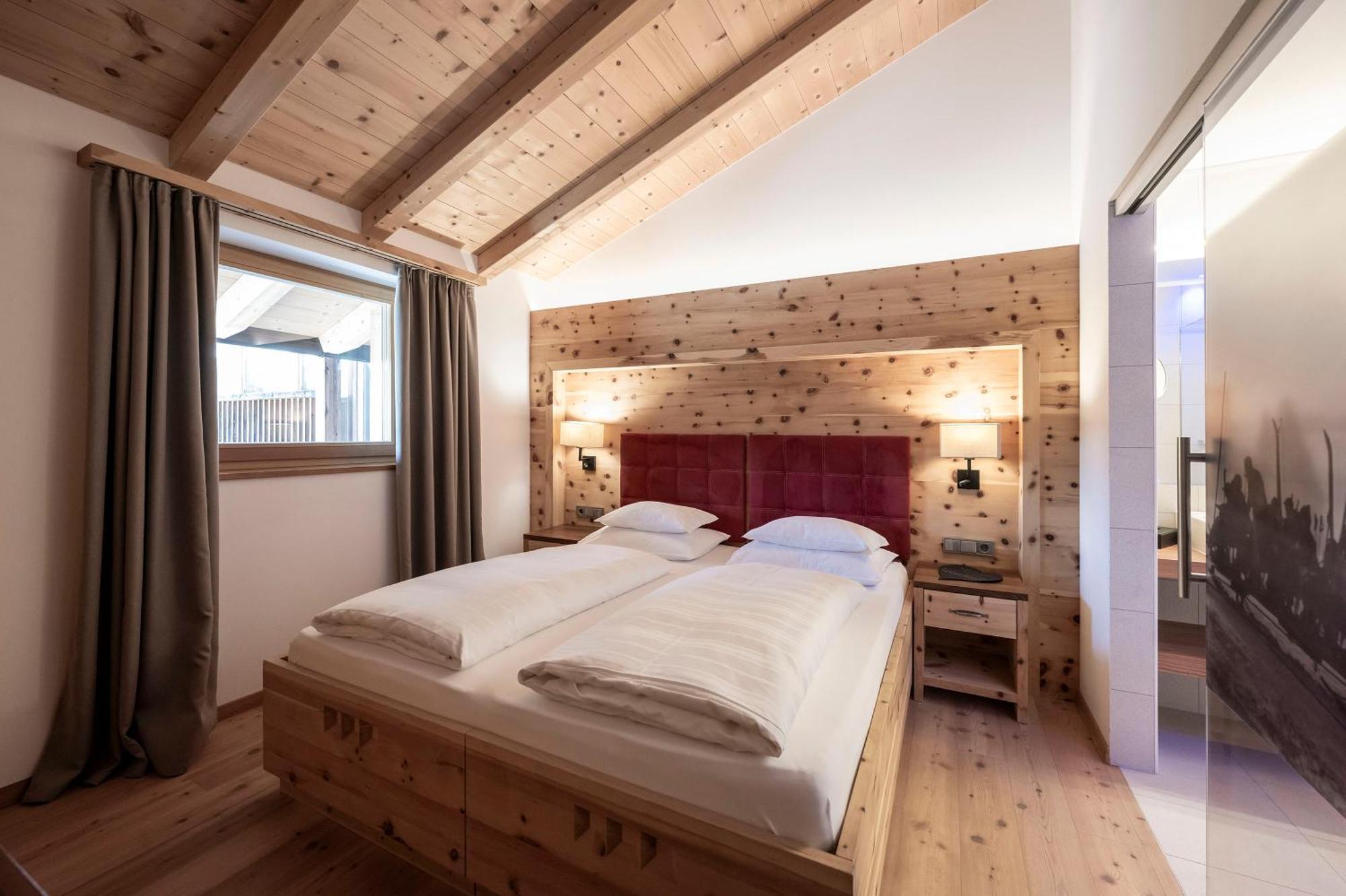 Dolmites Nature Hotel Vigilerhof Сьюзи Экстерьер фото