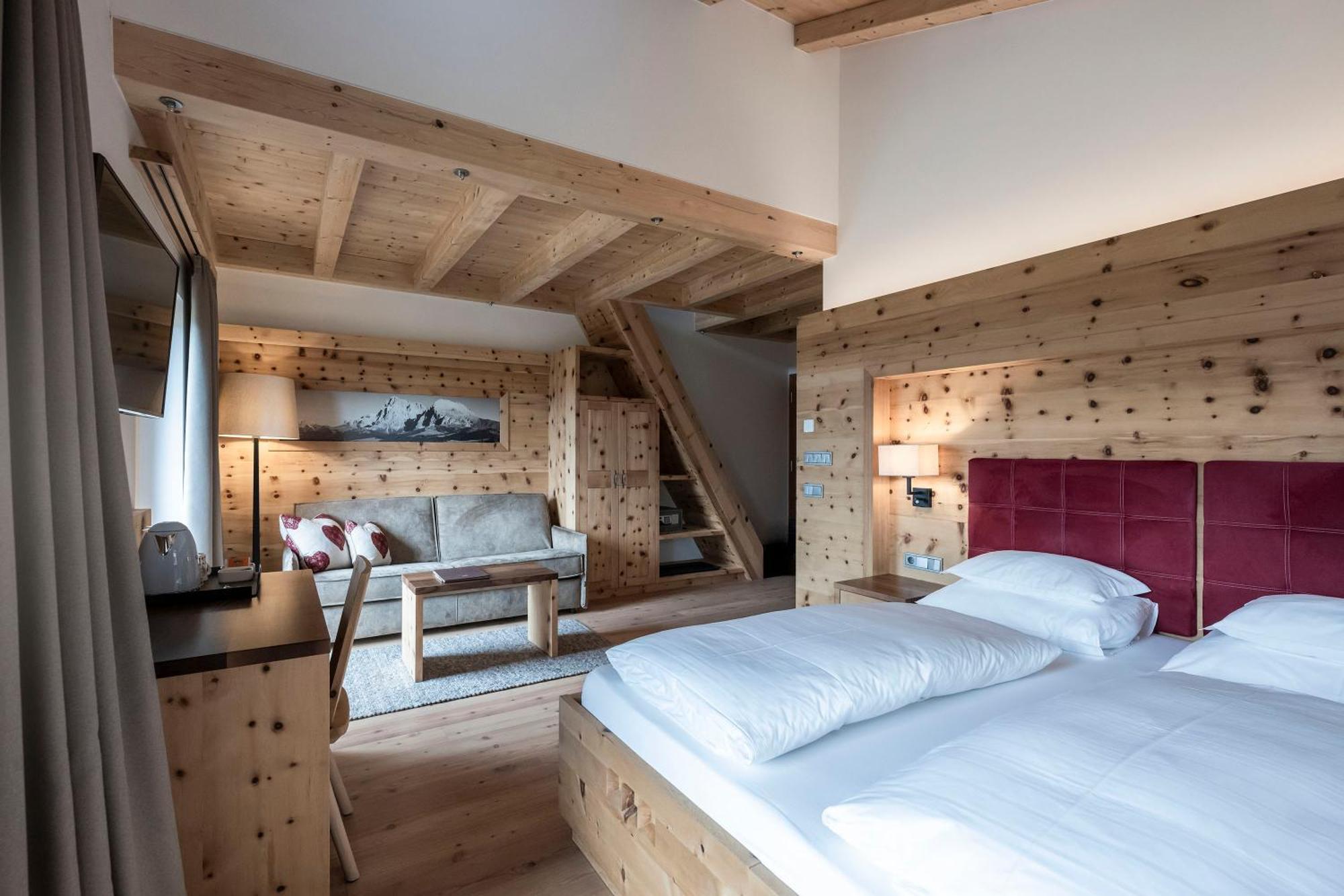 Dolmites Nature Hotel Vigilerhof Сьюзи Экстерьер фото