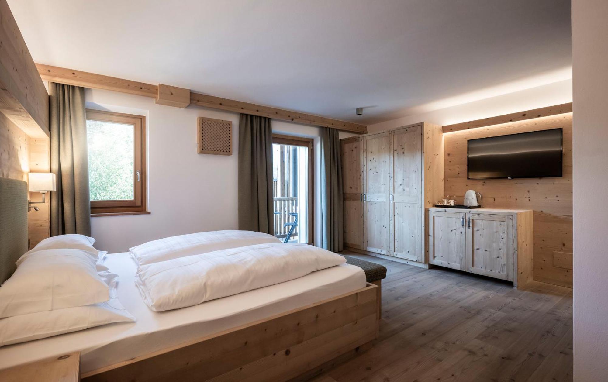 Dolmites Nature Hotel Vigilerhof Сьюзи Экстерьер фото